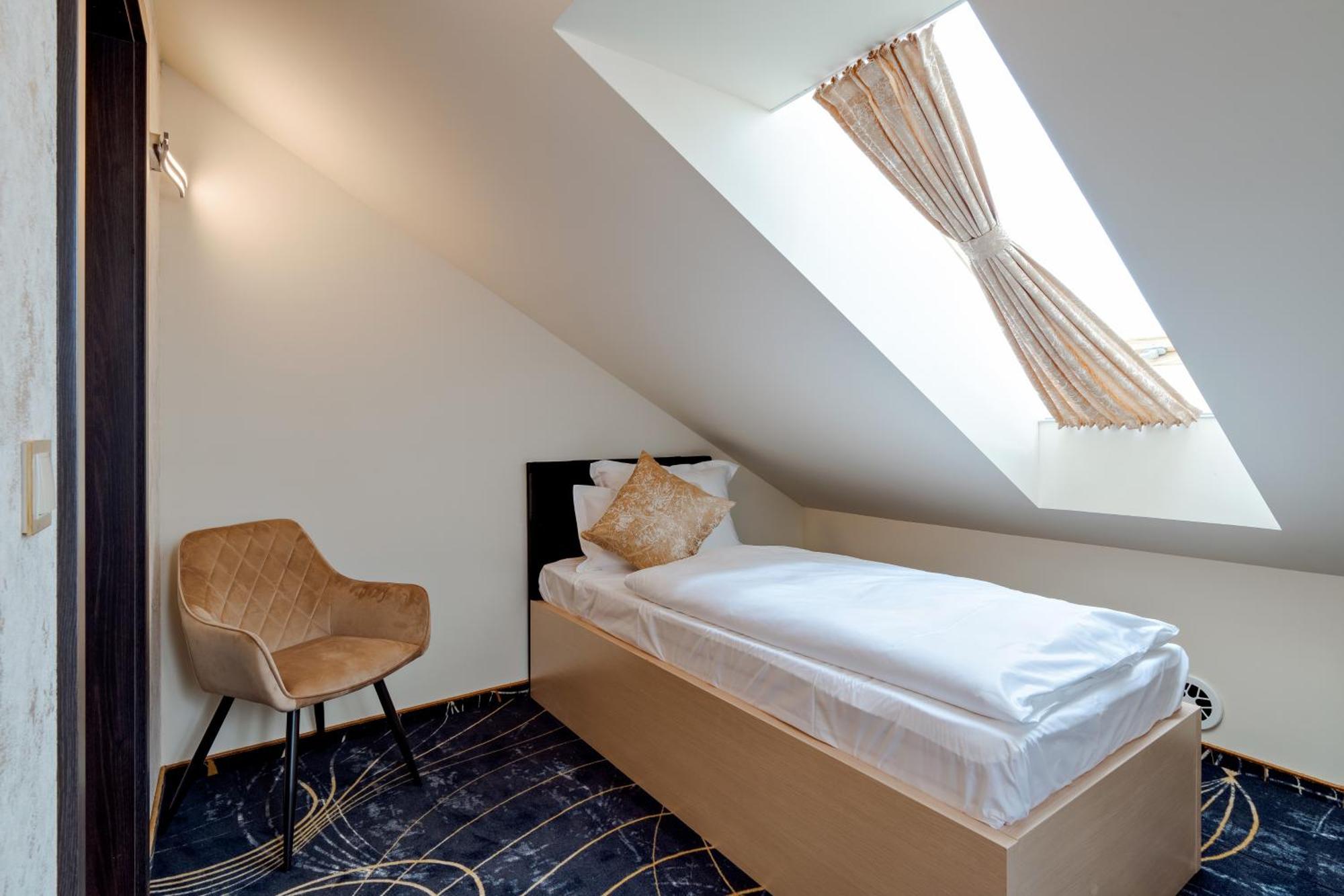 Bed and Breakfast Diamond Panzio Hajdúszoboszló Zewnętrze zdjęcie